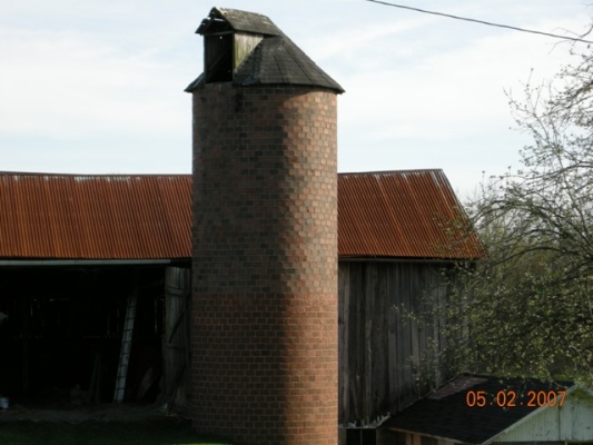 Brick silo