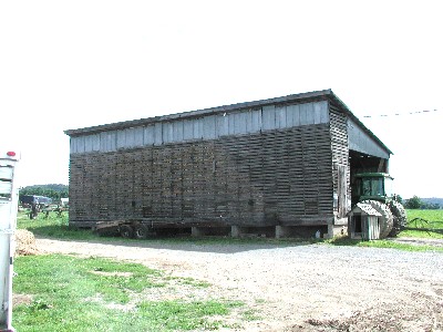 Image of a corn crib and machine shed combination found in Columbia County