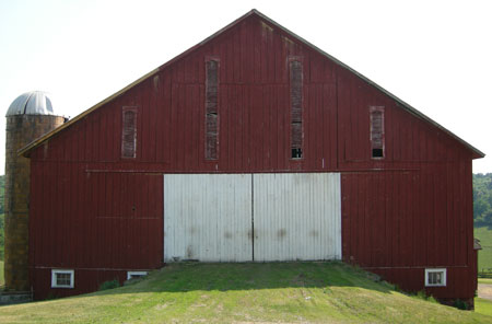 Gable-entry bank barn, Black Lick Township, Indiana County, c. 1875