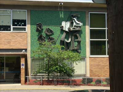 Moses and the People sculpture, Jewish Community Center, Scranton City, Lackawanna County