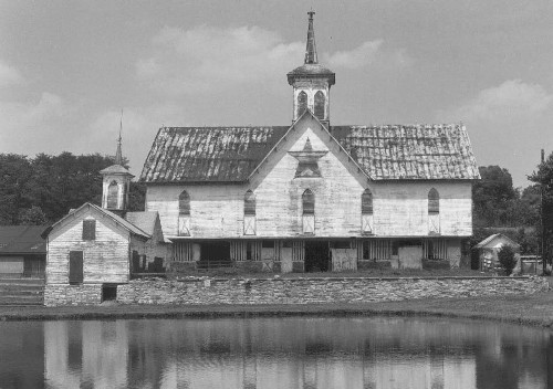 Barn in Lower Swatara Township, Dauphin County with a prominent star design