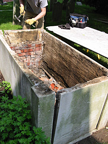 Reconstruction of a box tomb